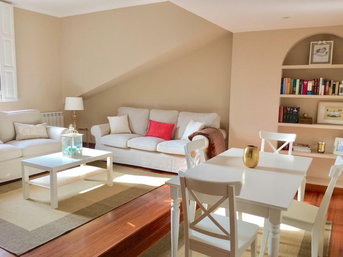 Duplex Soleado, Calle Corrida, Casco Antiguo Apartment